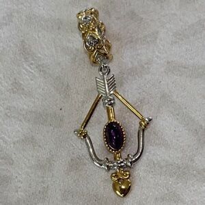 Gems En Vogue Bow and Arrow Charm